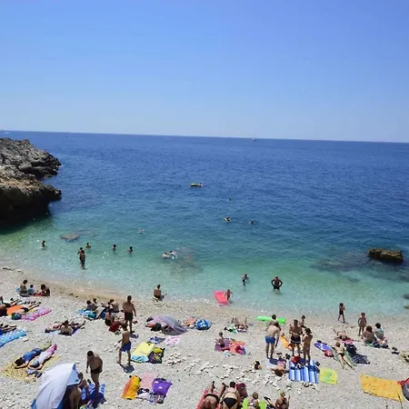 In With Two-bedrooms 3 풀라