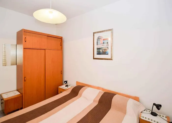 In With Two-bedrooms 3 Apartmán